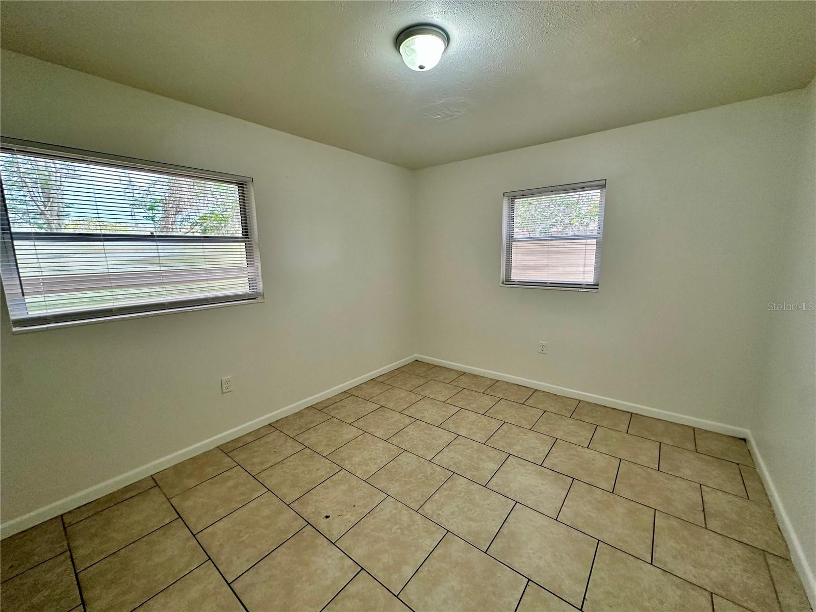 1317 Cambridge Drive