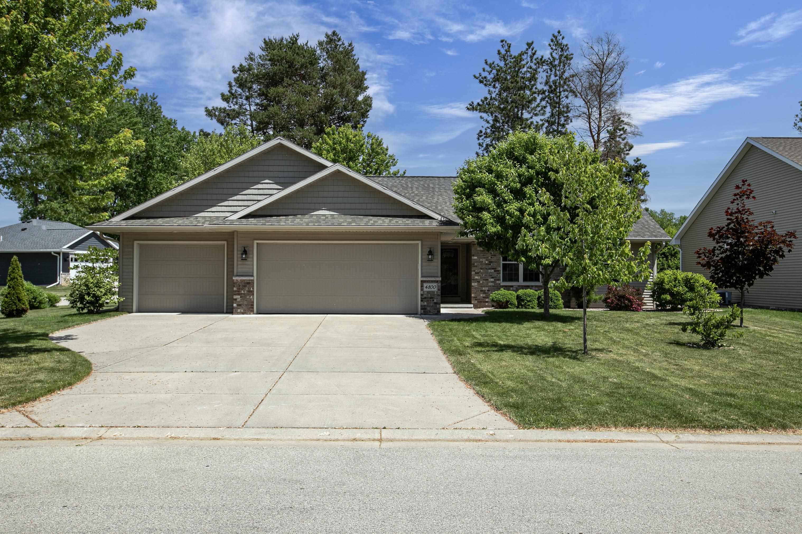 4800 N Indigo Lane