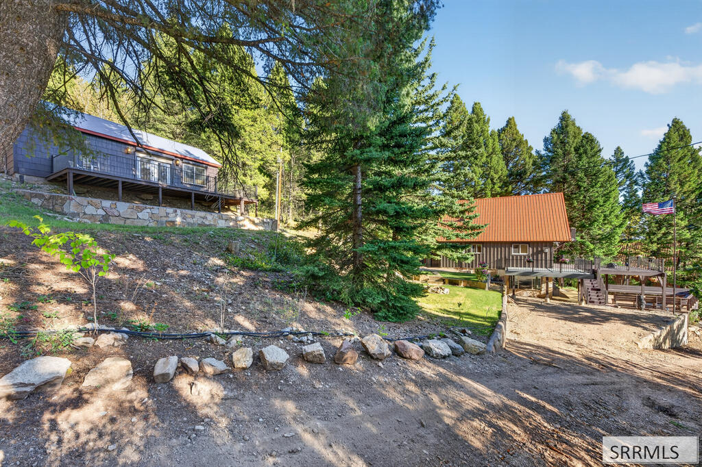 5138 Lakeview Drive