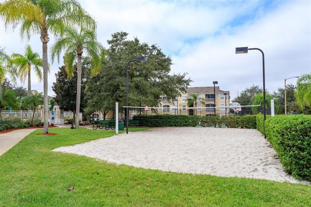 2302 Silver Palm Dr 204