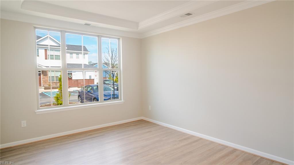 1504 Kathy Ann Way E 1504