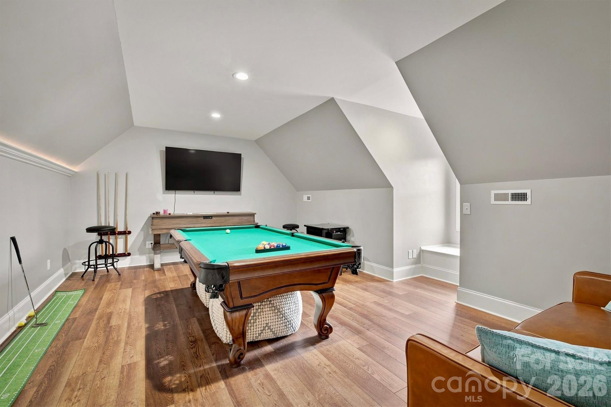 5504 Cedar Cove Way