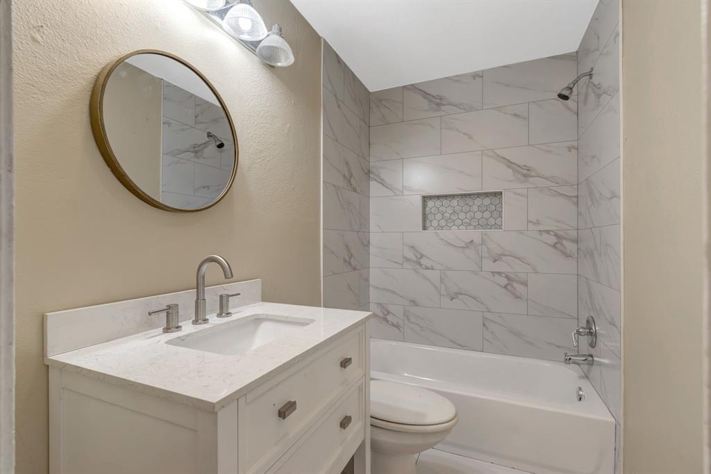 3119 Bertrand Avenue