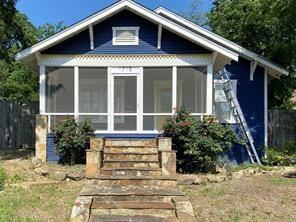 Welcome to your new home! Conveniently located just minutes from Downtown Dallas with an easy commute, this property offers comfort and convenience in a great location. Inside, you’ll find an open floor plan with beautiful original hardwood floors, a spacious kitchen with updated appliances, and fresh interior paint that gives the home a bright and welcoming feel. Enjoy relaxing in the screened-in porch or the sunroom overlooking the large backyard, perfect for entertaining or everyday enjoyment. The property also features off-street parking with alley access and a sliding gate.