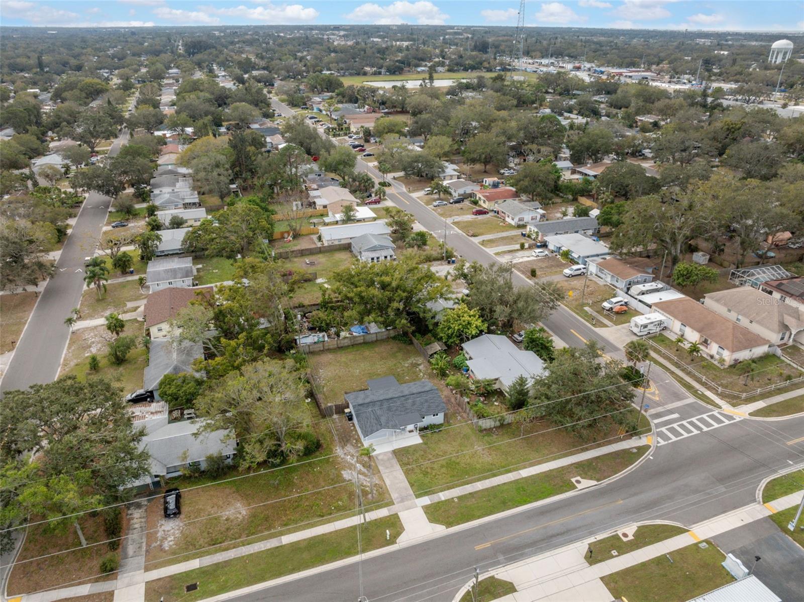 1295 Lakeview Road