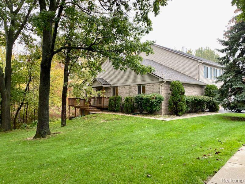 1099 OLD LEAKE Court 1