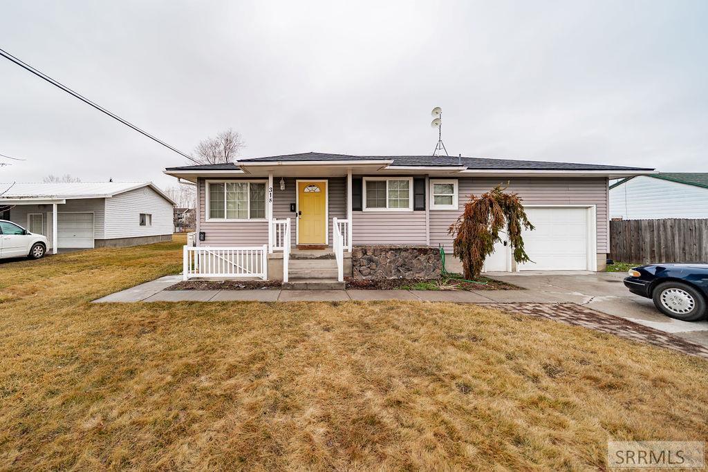318 S 3rd W