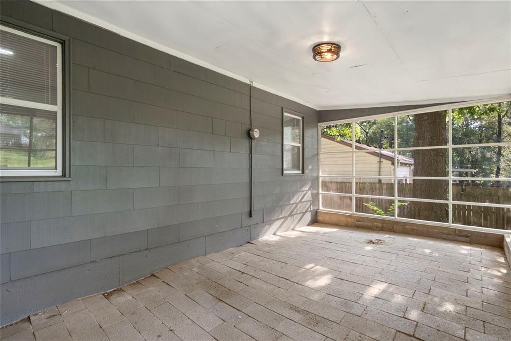 5211 NE 46th Terrace