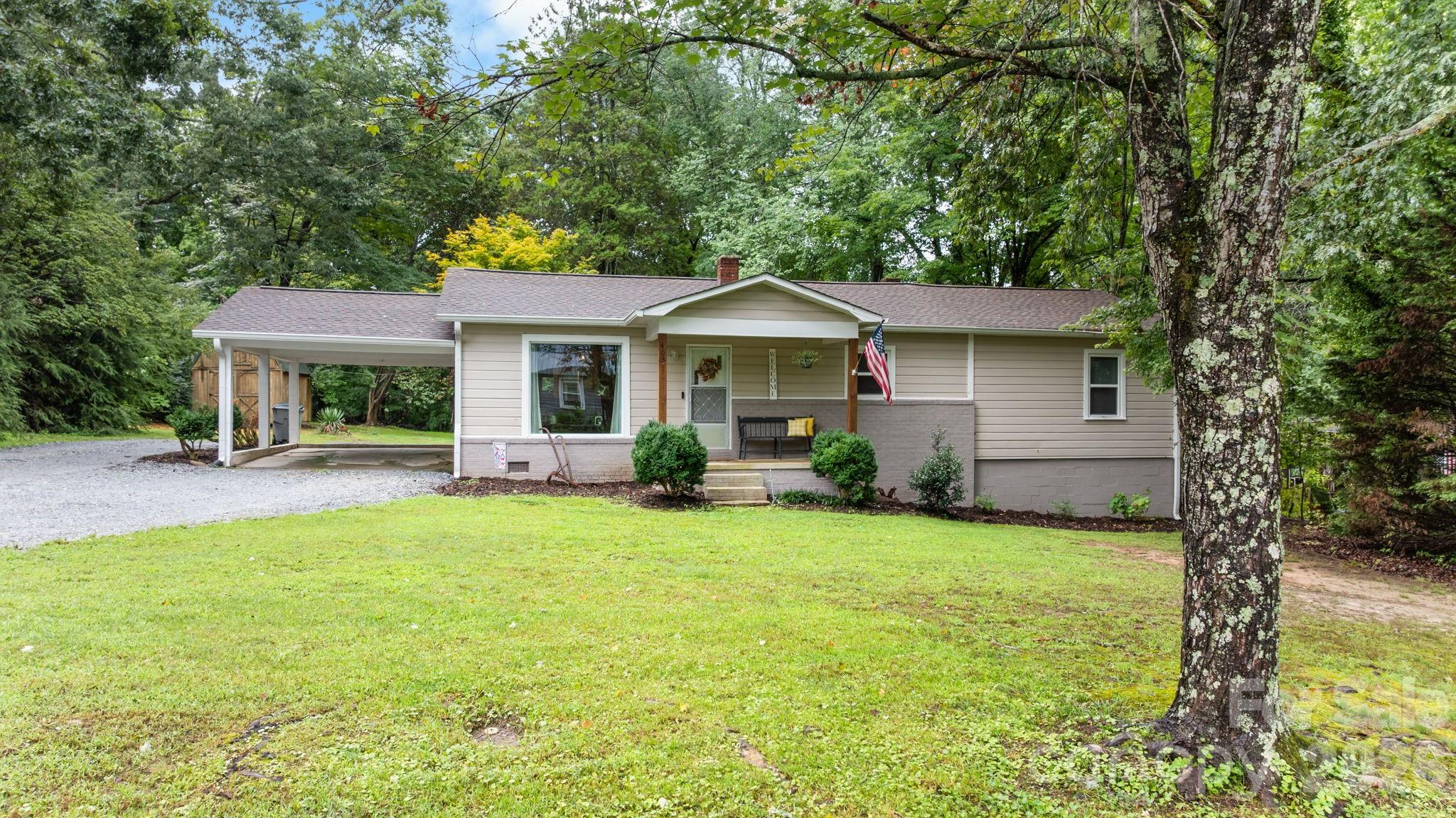 403 Shasta Lane SW