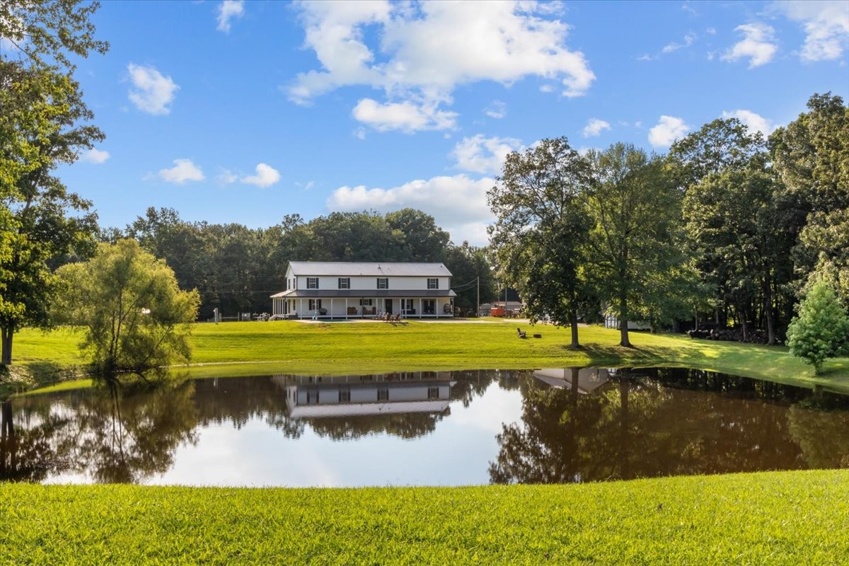 1015 Garners Creek Rd