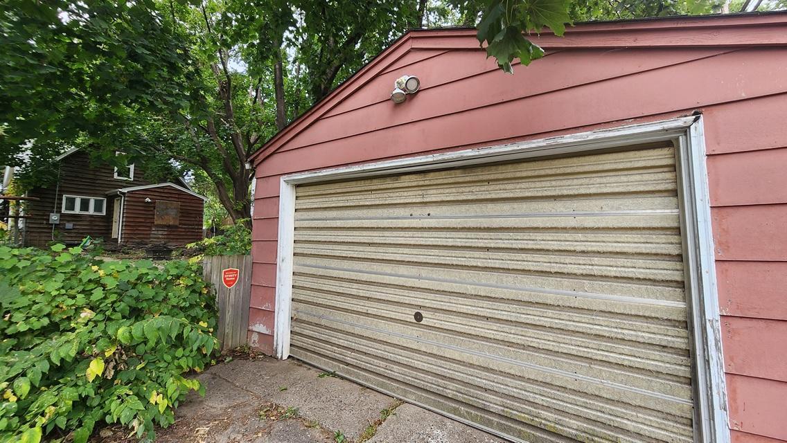 3010 Vincent Avenue N