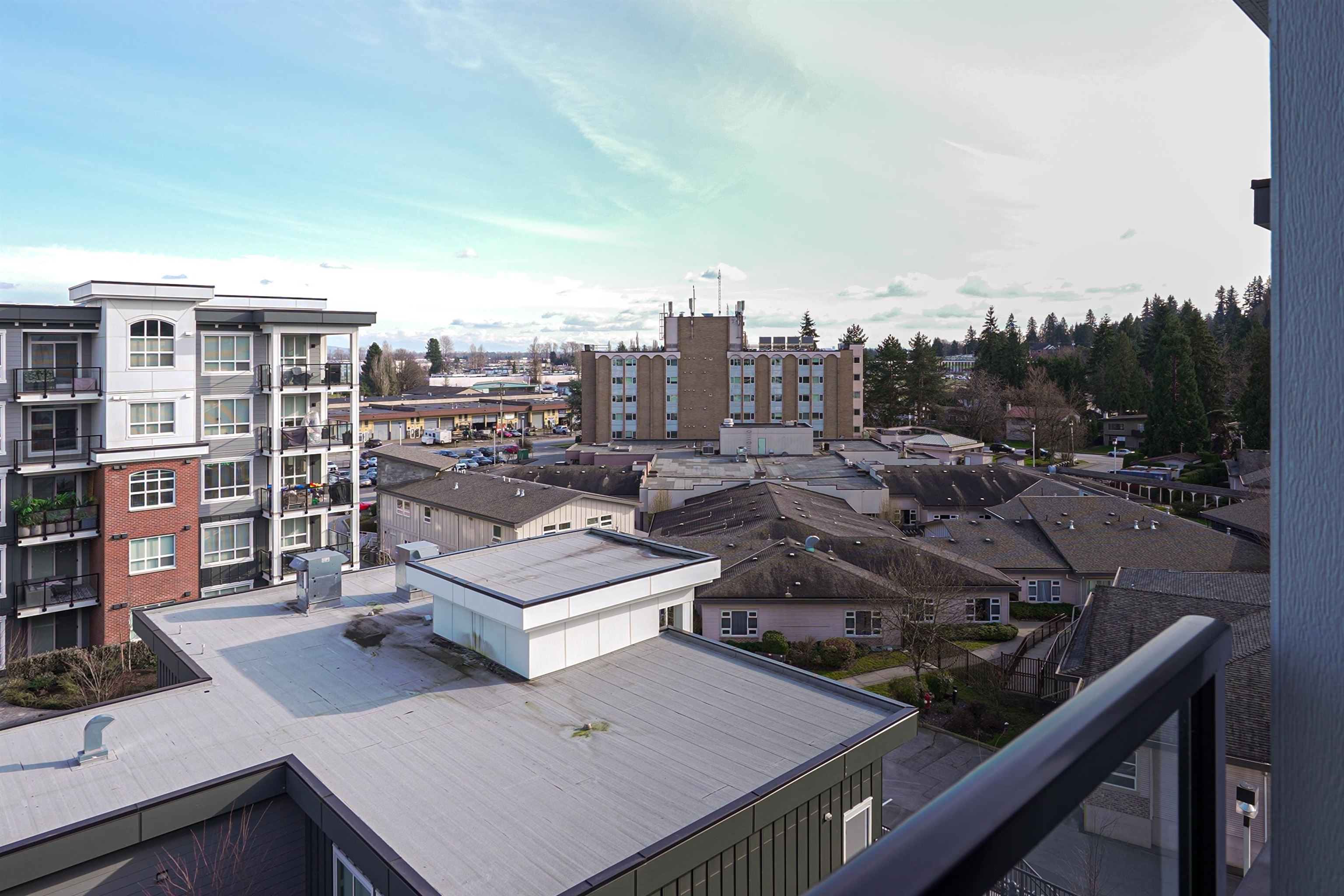 2180 Kelly Avenue 4615