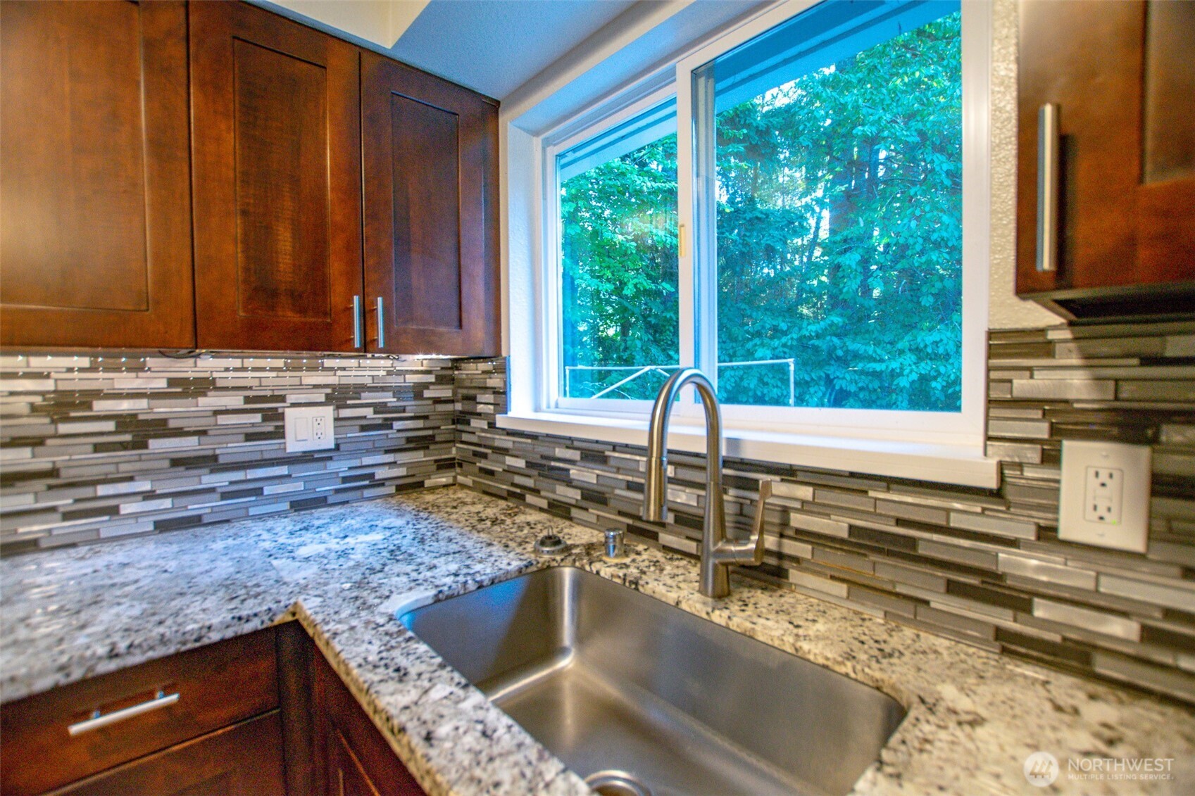 55 Meadowood Drive