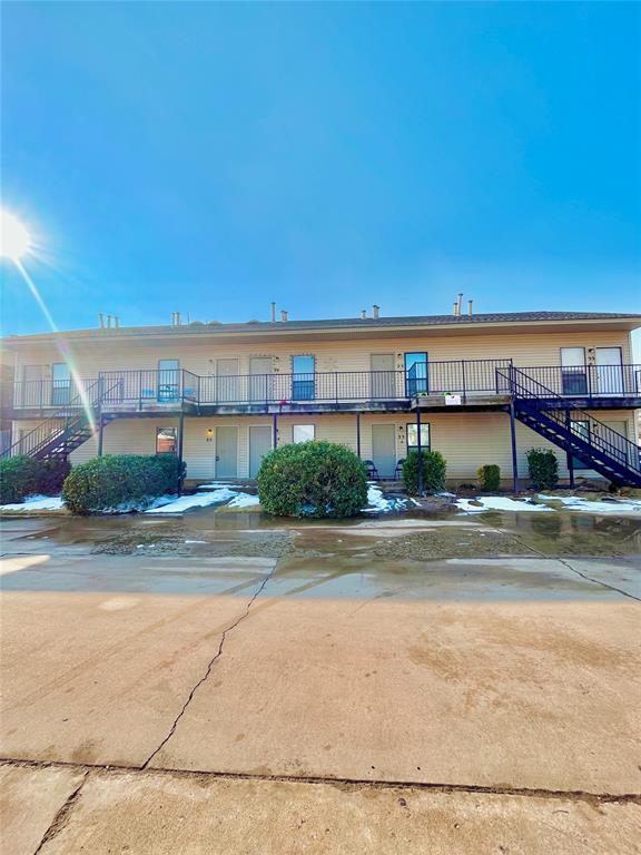 Move in special...1/2 off first month's rent on a 13 month lease.NEWLY REMODELED! 1 Bedroom, 1 Bathroom, Approx. 544 Sq. Ft.This apartment is very cute and cozy. It comes with wood floors in the living room and new carpet in the bedroom! Amenities include washer, dryer, fridge, range, dishwasher and a fenced in patio in the back.This property is located about 2 miles from OU campus and easy access to all of Normans eateries and fun spots.Listing broker is an owner of this property with real estate with license #071687Tenant pays Electric, Gas, and Water.***Accepts Norman Housing***Pets Welcome (2 PET LIMIT):1 Pet - $300 Deposit + $25/mo Pet Rent2 Pet - $400 Deposit + $40/mo Pet Rent