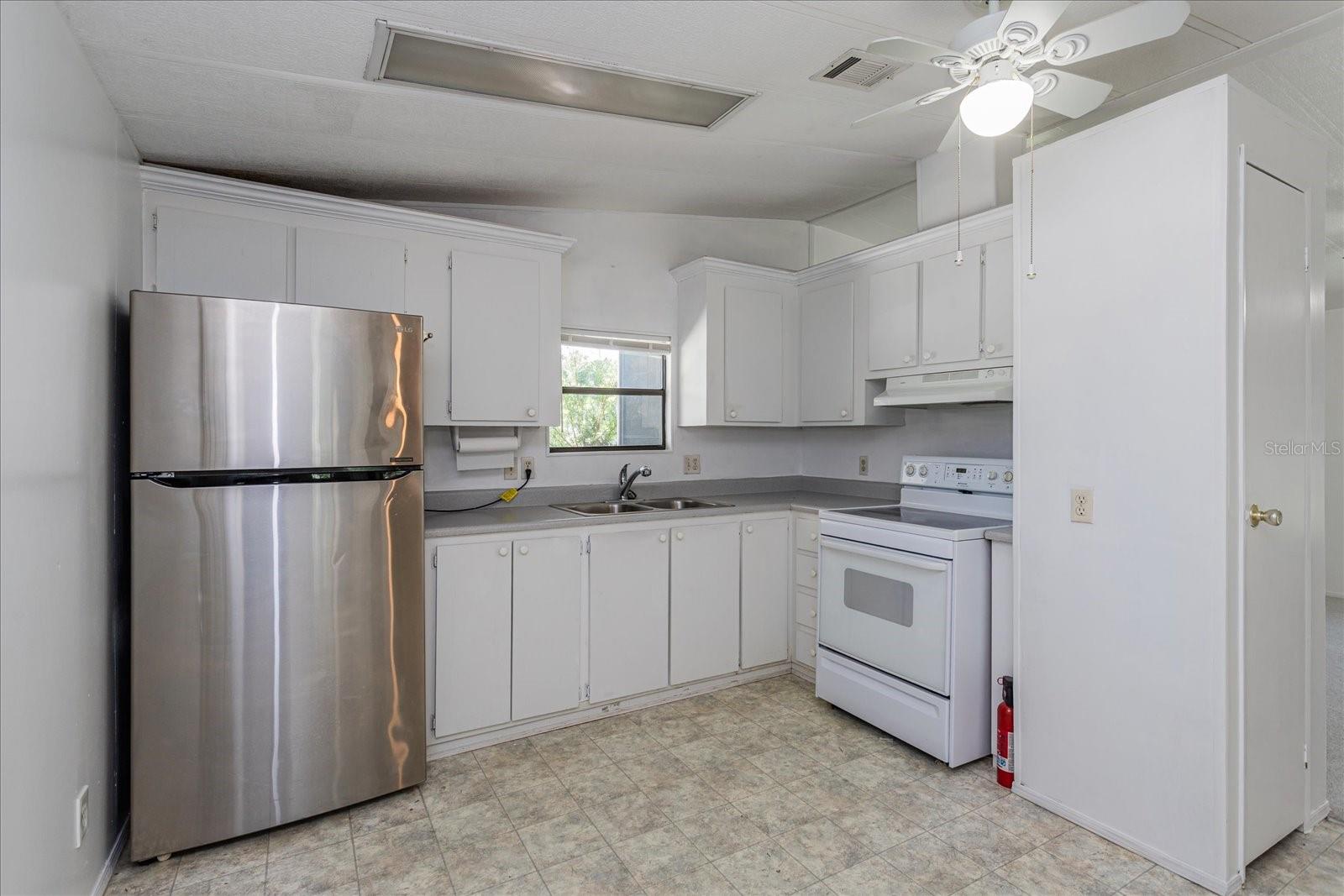 3833 Diamond Oak Way 500