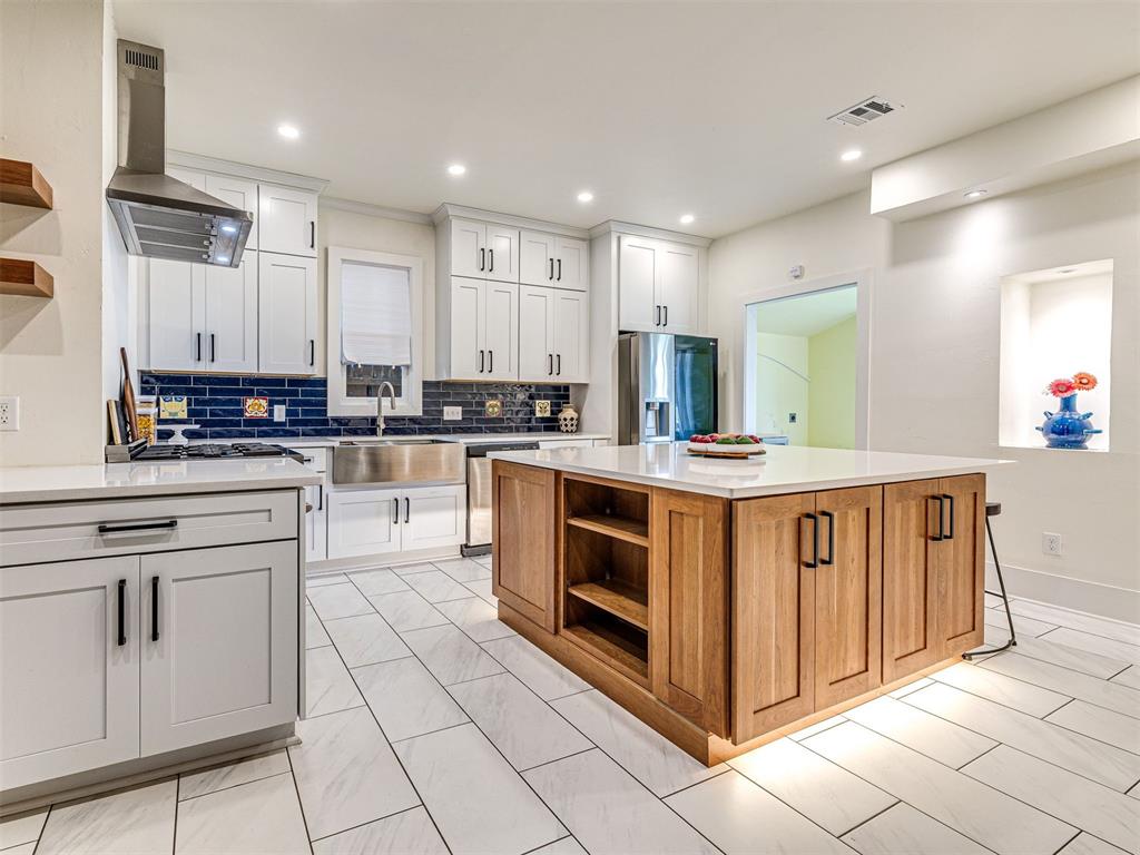 701 NW 21st Street