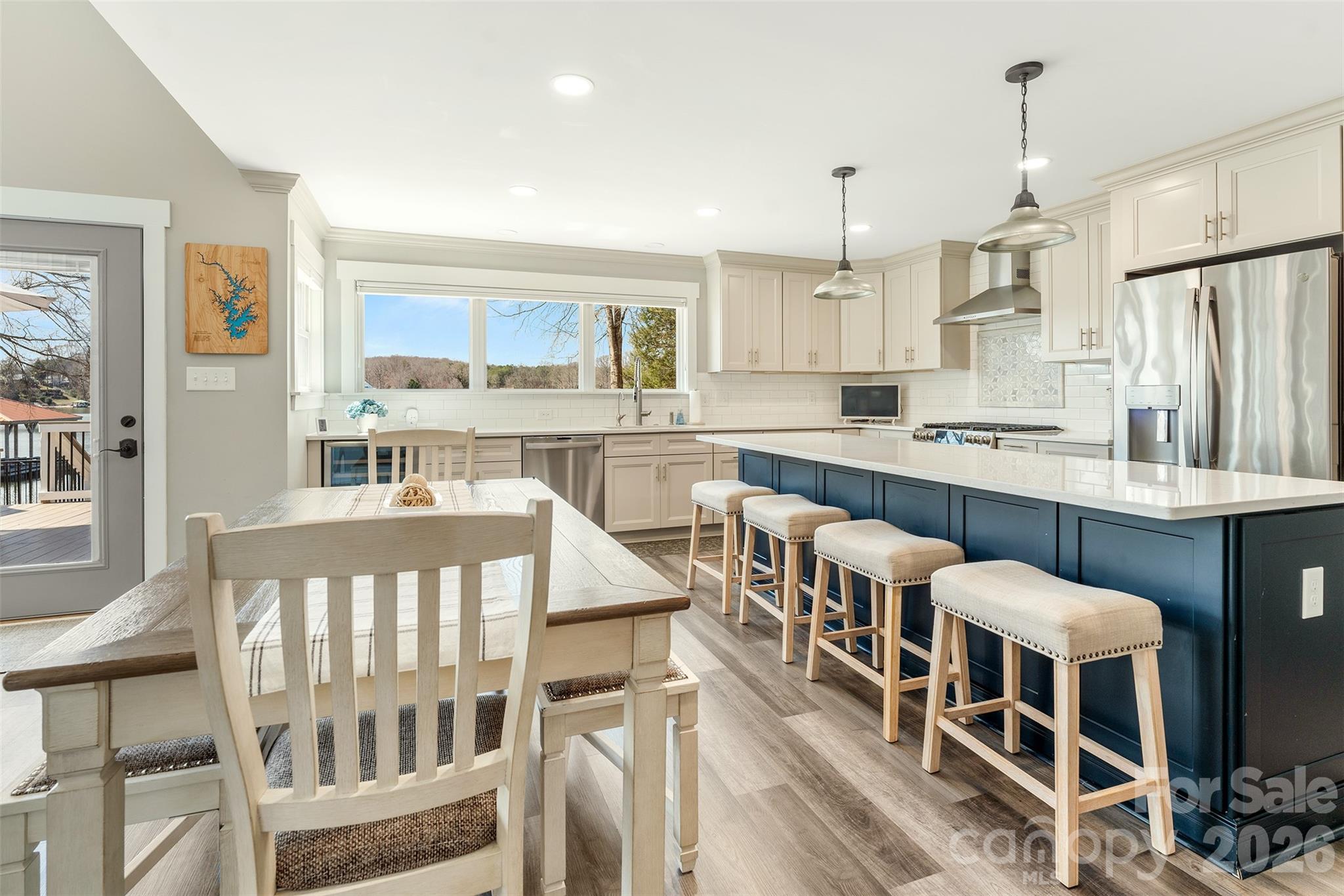 6852 Locke Drive