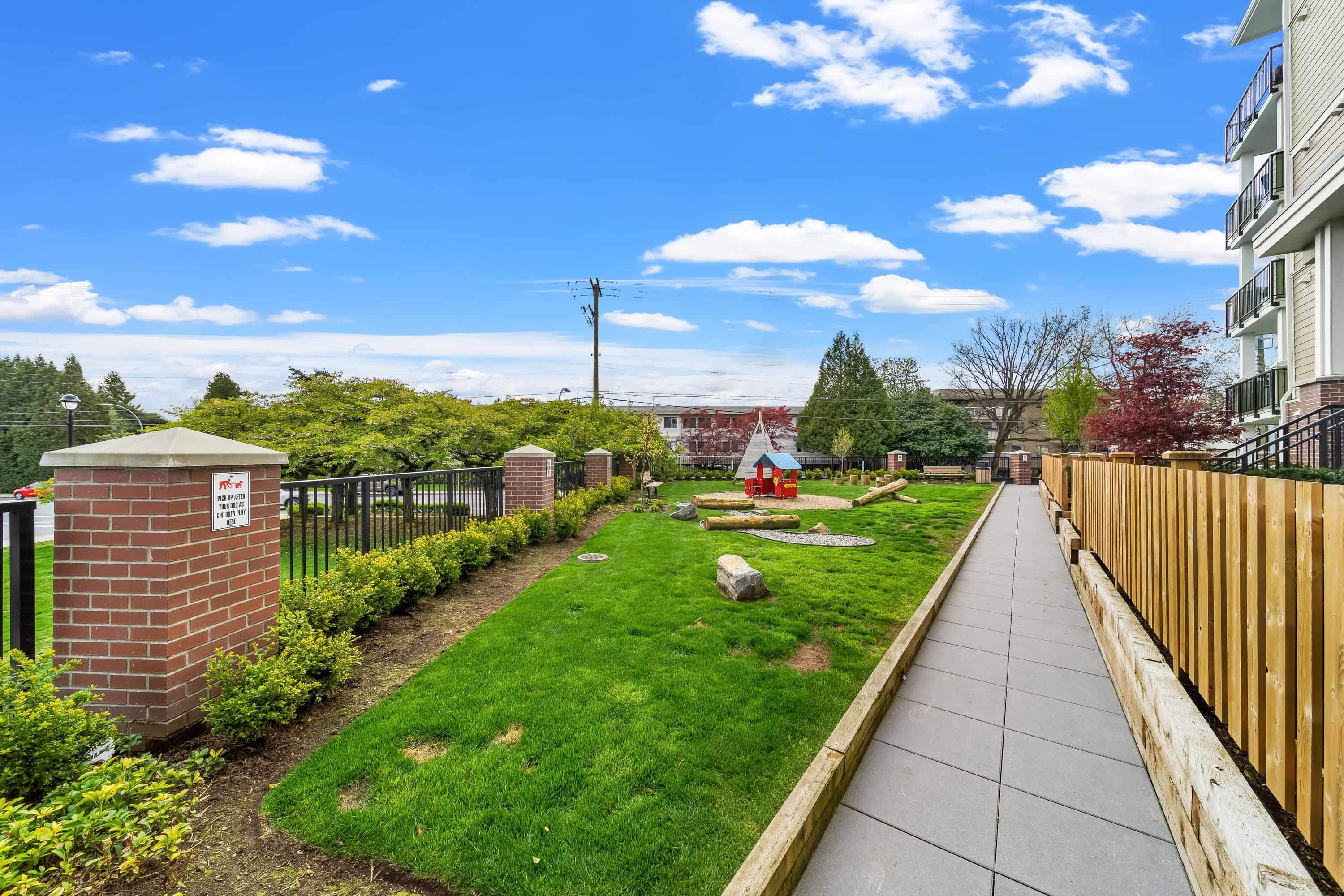 20686 Eastleigh Crescent 414