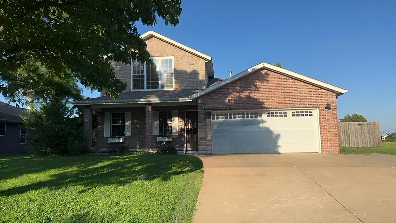 204 N Maplecrest Drive