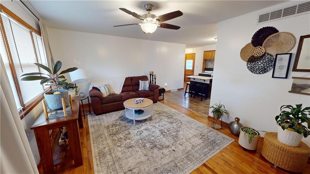 120 W Sentinel Street