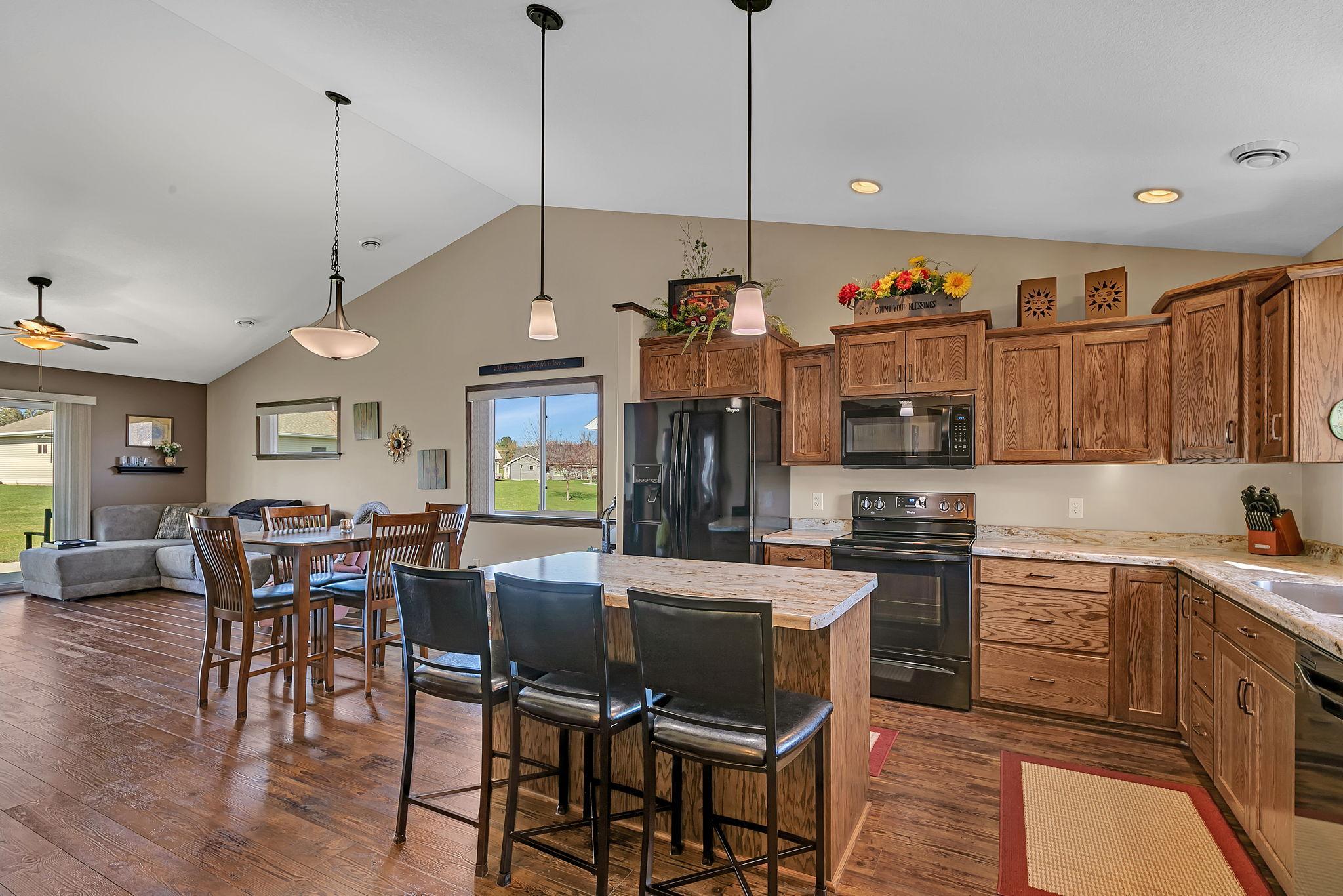 153 Glenview Loop