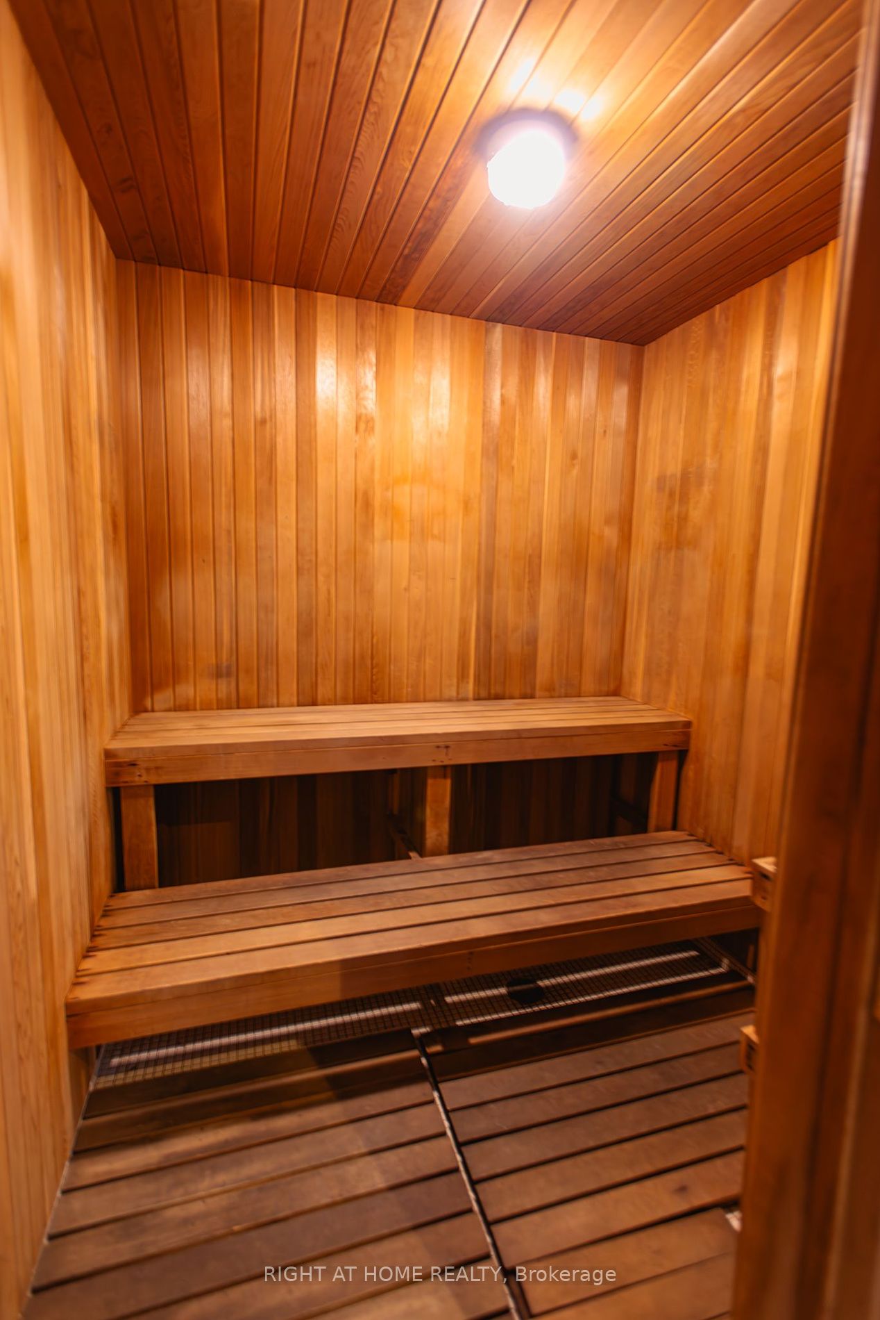 3830 Bathurst St 805