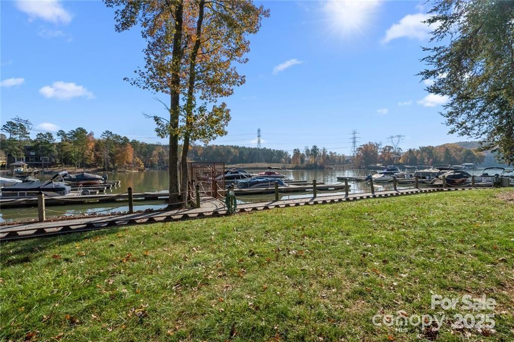 1029 Glade Spring Court