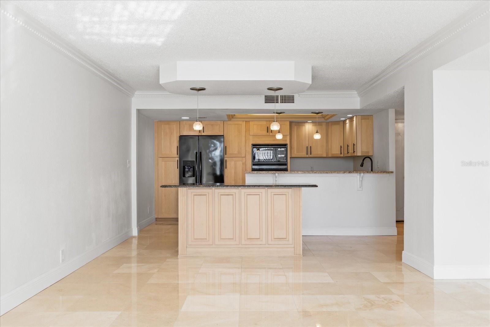 100 Oakmont Lane 101