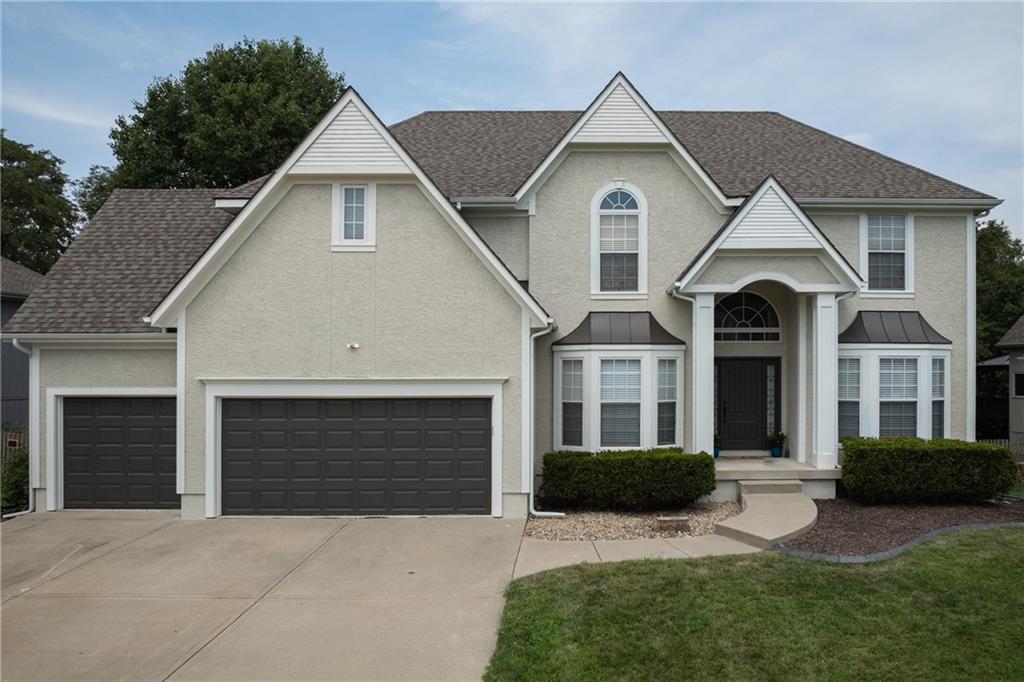 2412 SW Winterwood Court