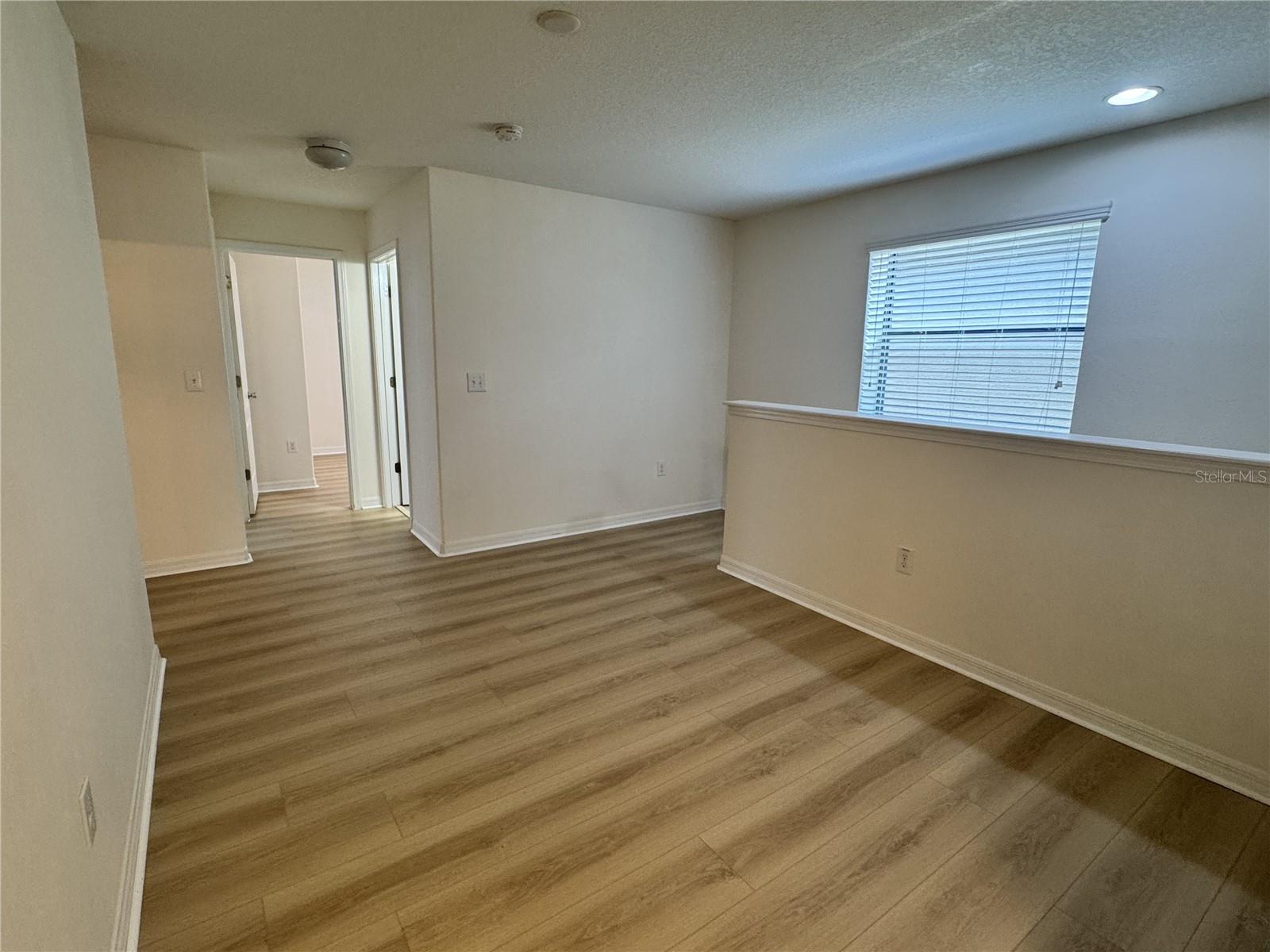2731 Hampton Green Lane