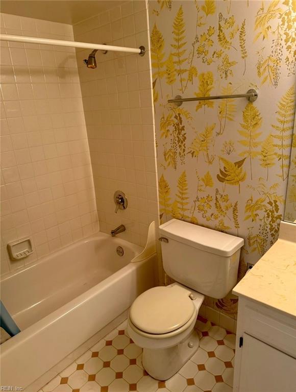 2830 Shore Drive 606