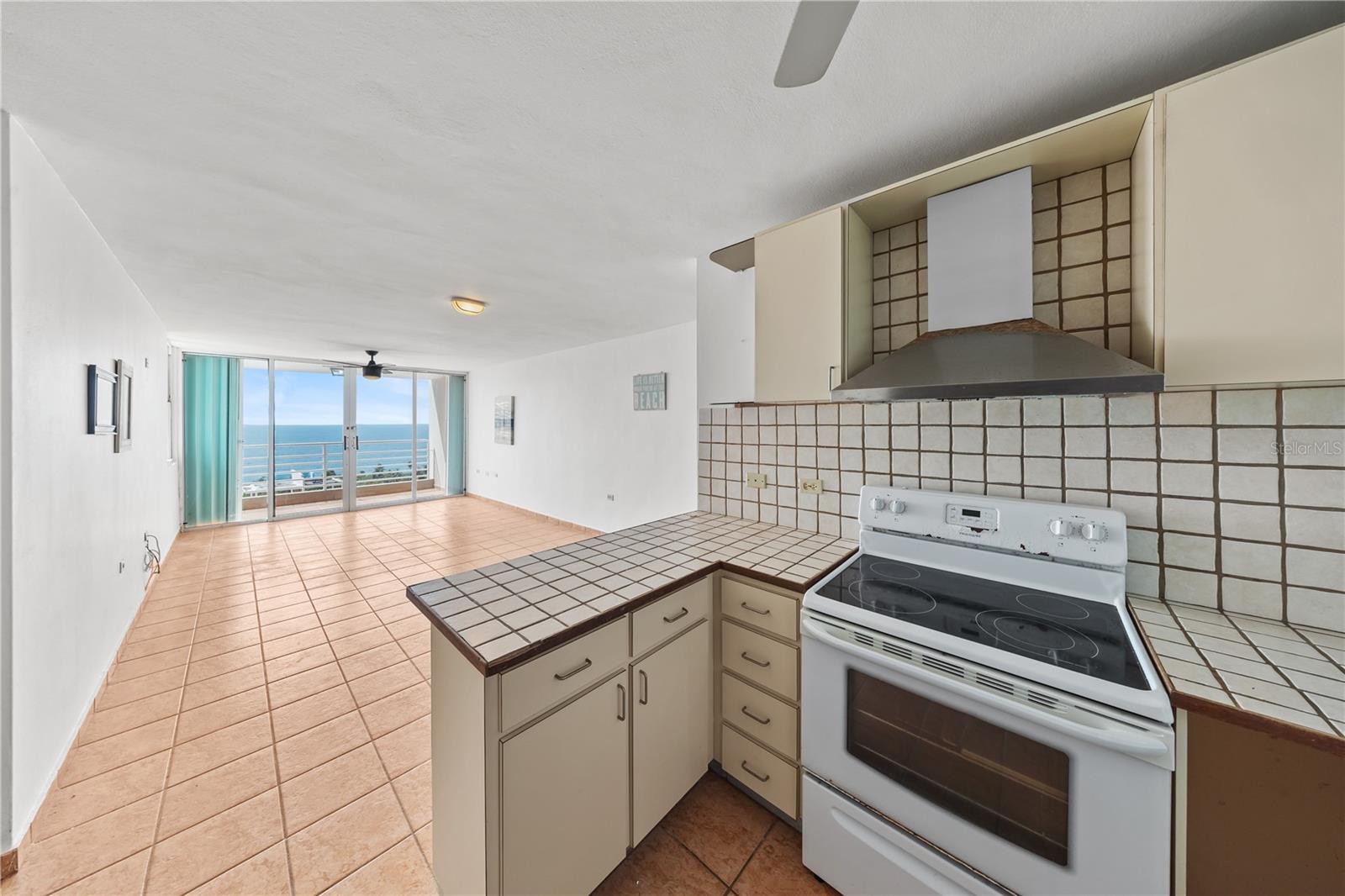 5015 Calle Punta Tuna 2006