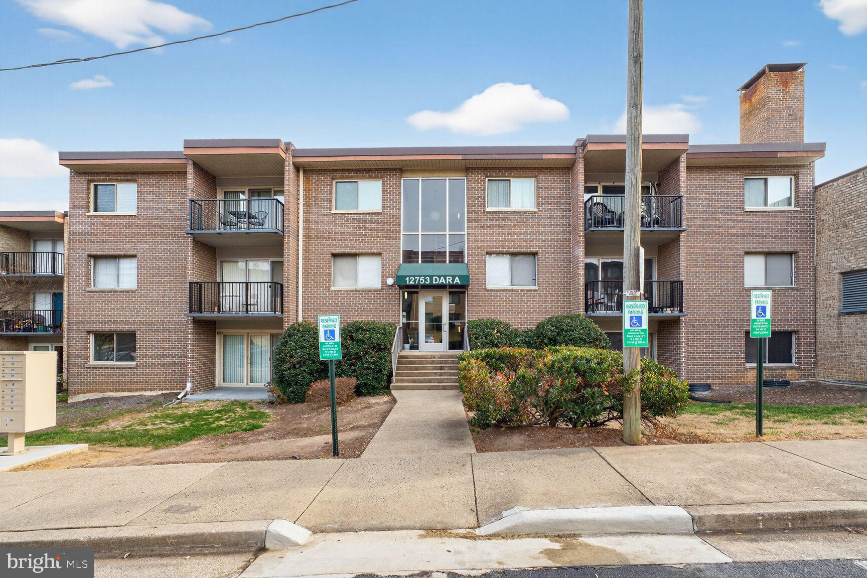 12753 Dara Drive 101, Woodbridge, VA 22192