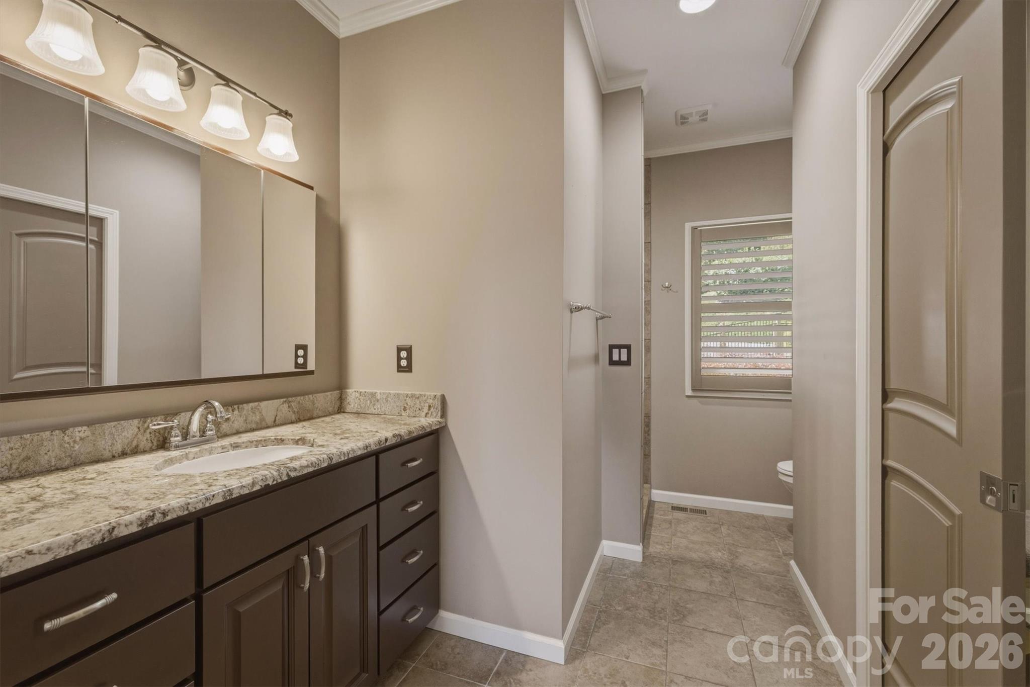 315 Lakeview Trail