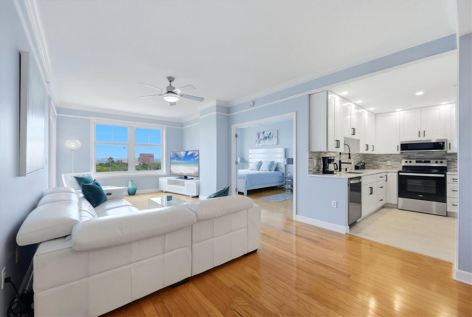 750 N Tamiami Trail 517
