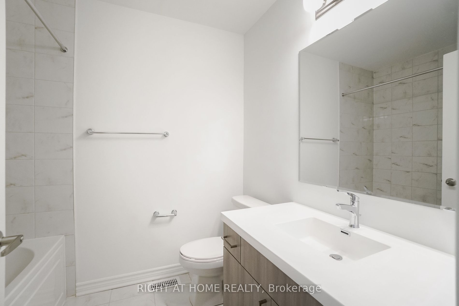 1263 Dias Landing Line