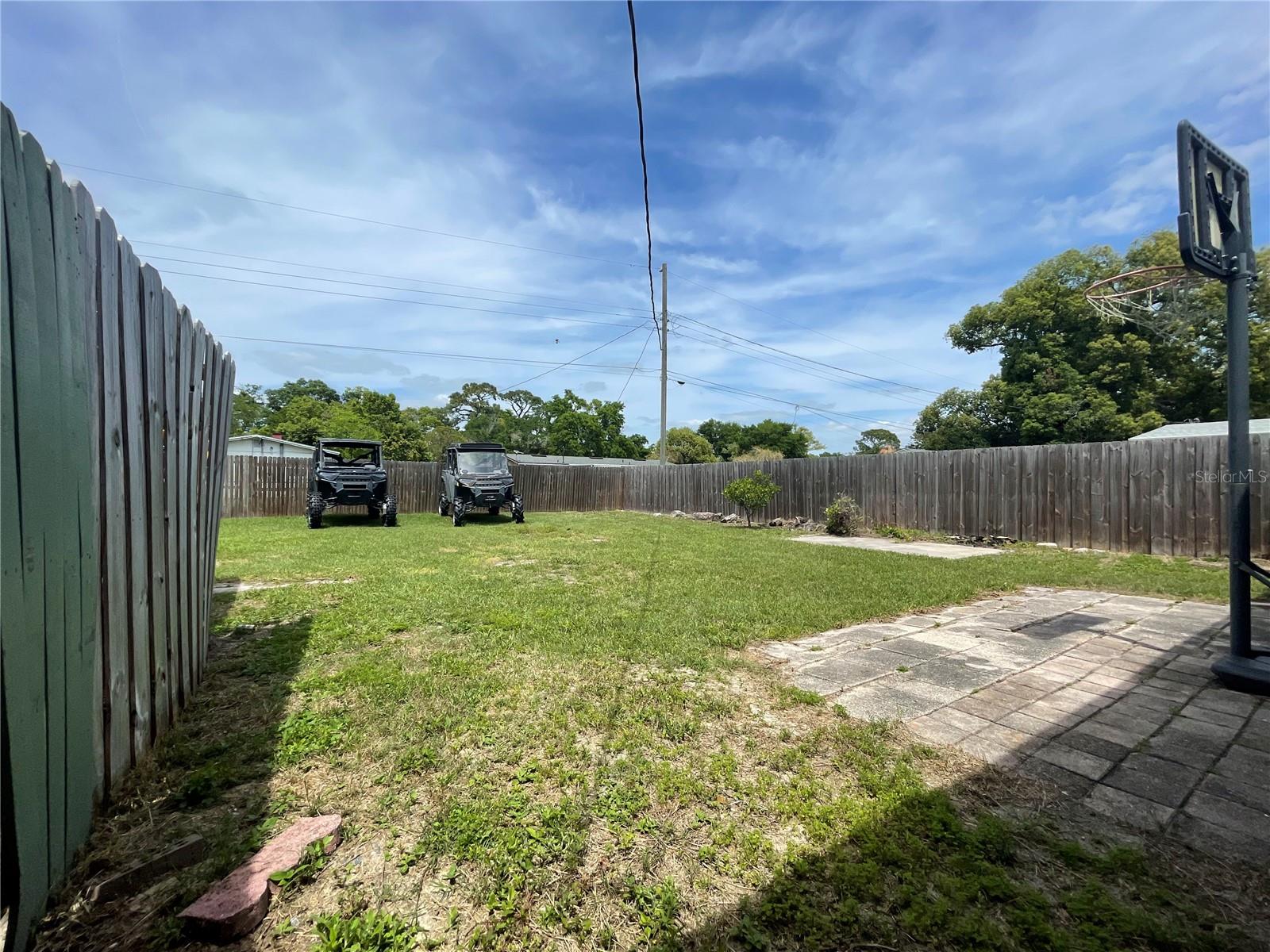 25 W Sandpiper Street