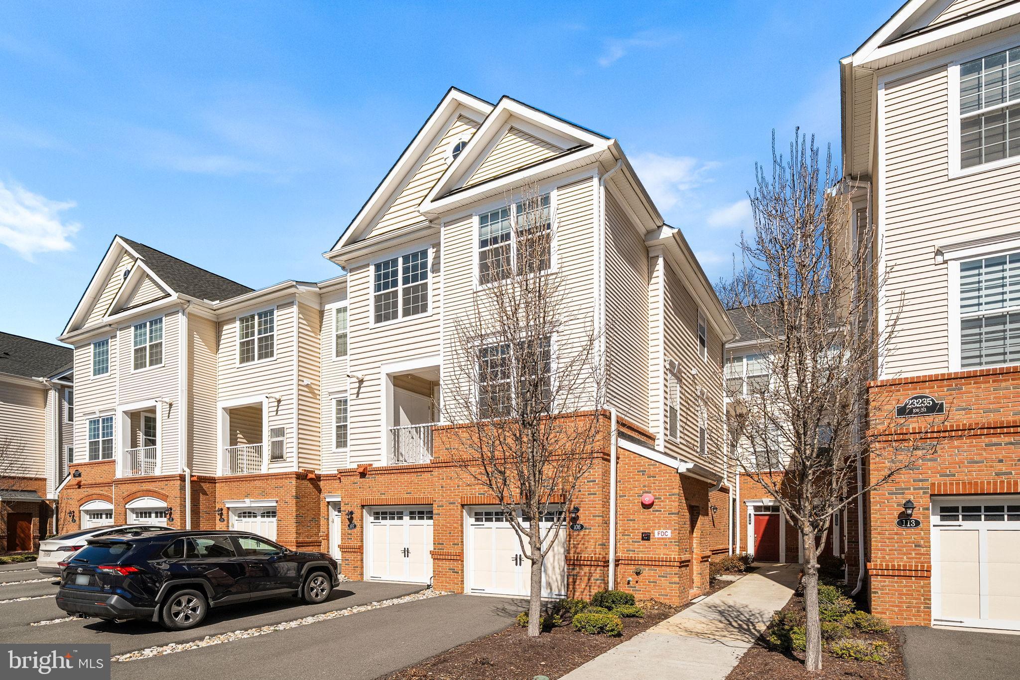 23235 Milltown Knoll Square 108, Ashburn, VA 20148