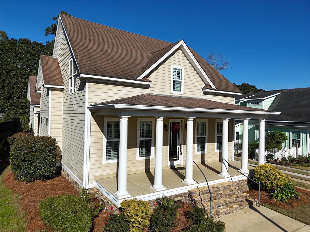 Let Mitchell Place be your new home. This home is conveniently located just minutes from historic downtown Thomasville. It has four bedrooms / three baths and a powder room. Hardwood floors, high ceilings, a fireplace and a rocking chair front porch and side porch add to the lifestyle. Kitchen features include custom cabinets, granite countertops and a walk-in pantry.  The neighborhood has a path that connects to the City of Thomasville's Cherokee Park walking trail.