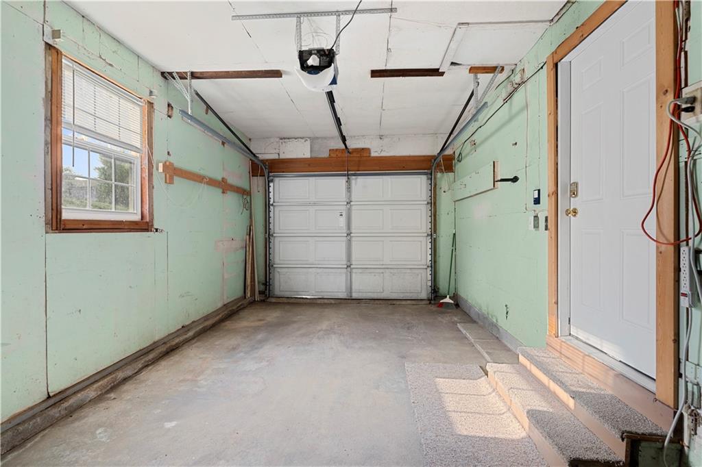 700 W Burton Street