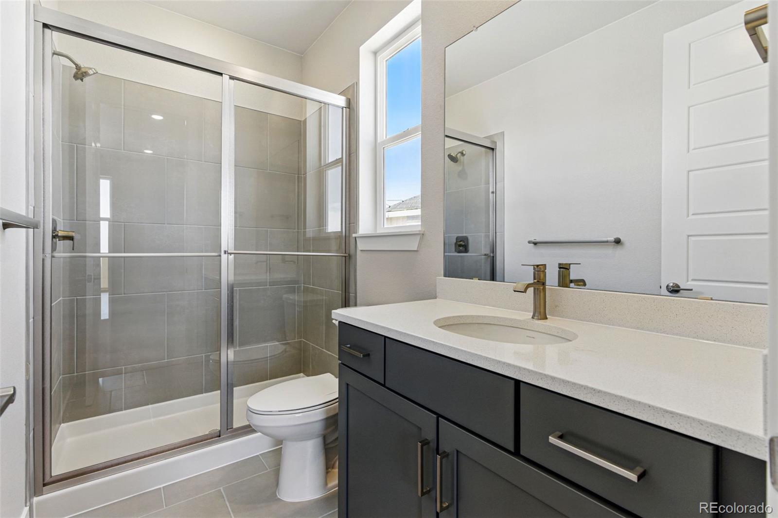 5698 Farrier Point