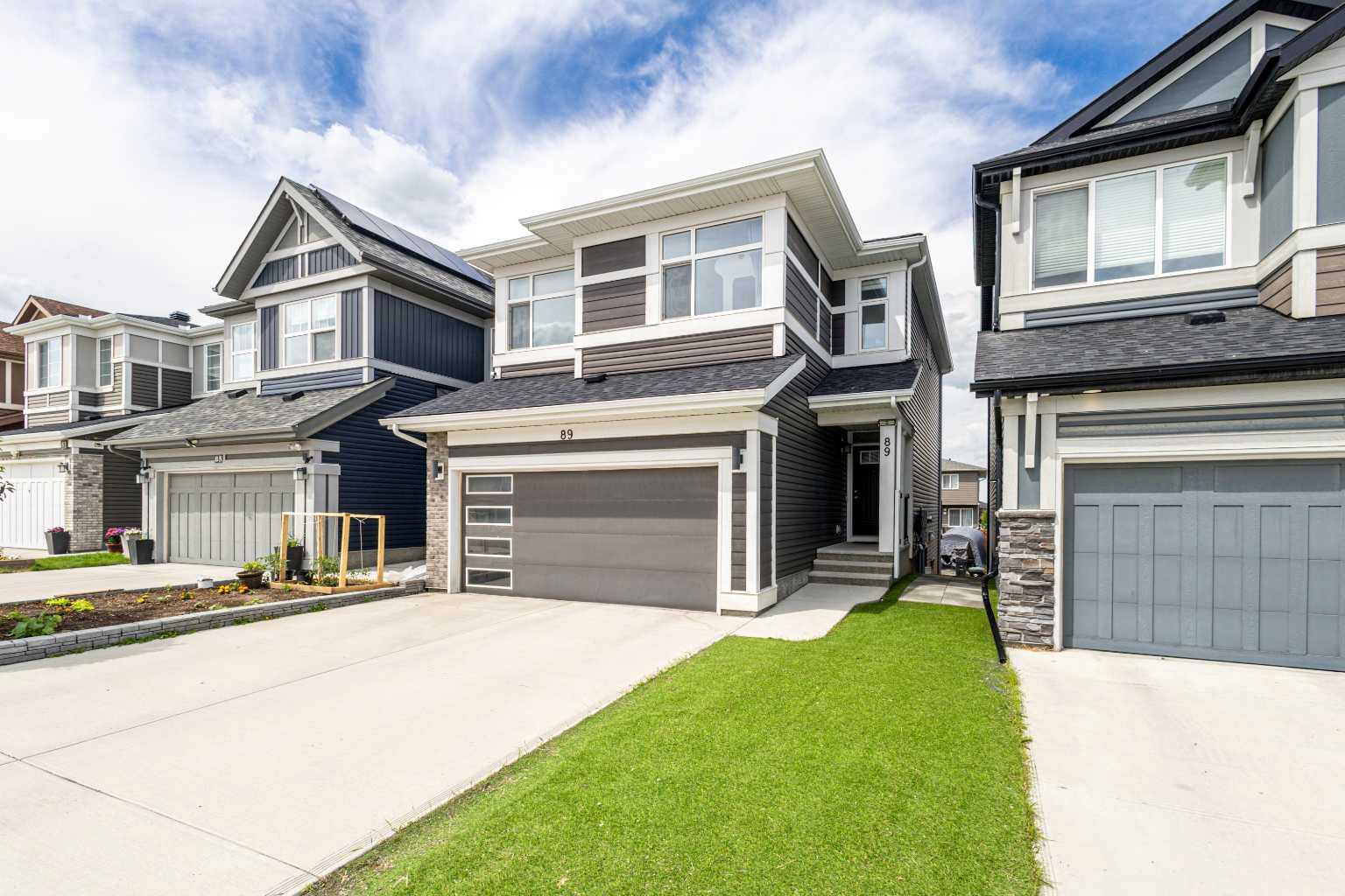 89 Howse Common NE