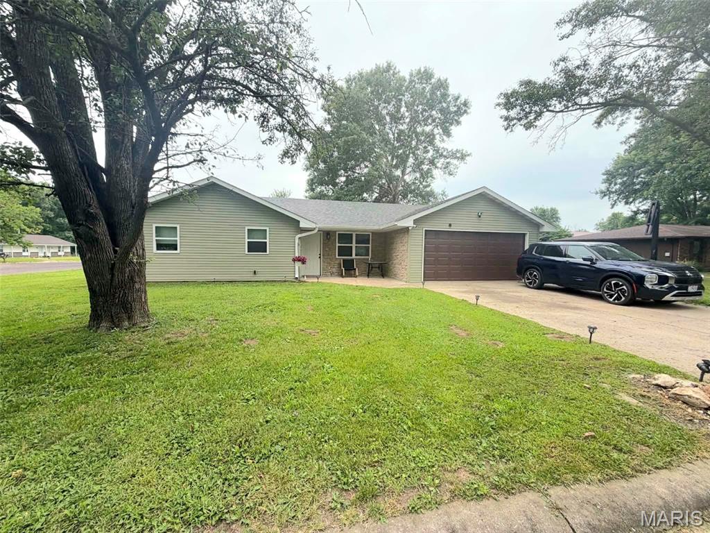 7305 N Wishing Well Drive