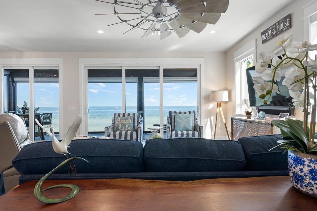 915 N Shore Drive