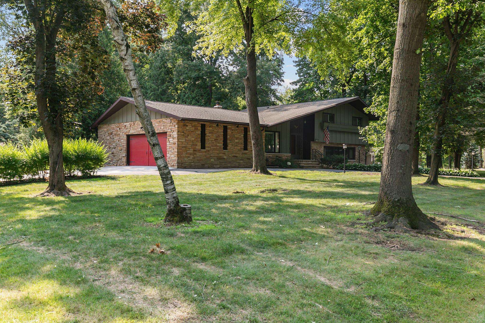 110 Woodside Court