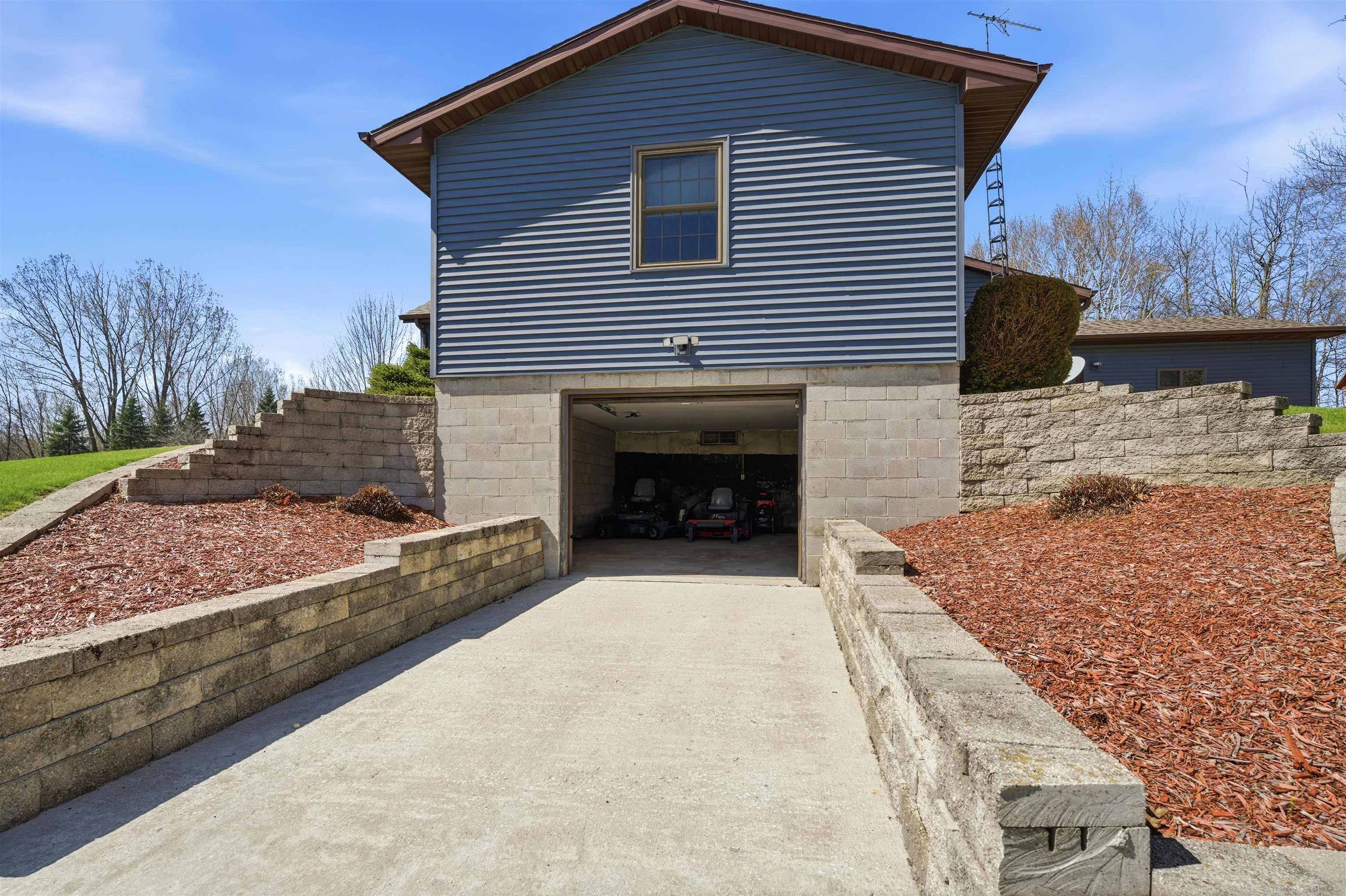 W3967 Shady Lane