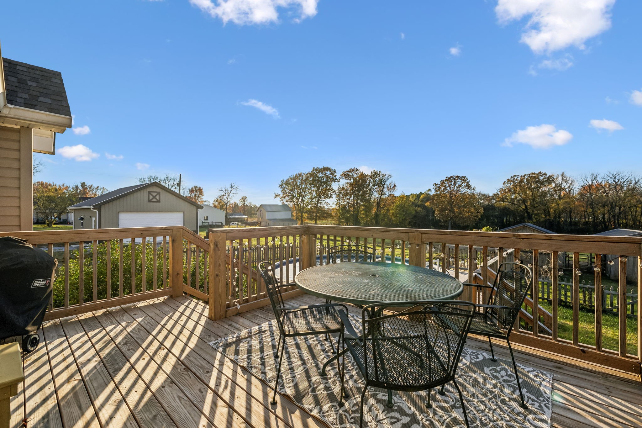 5881 Highway 31 W