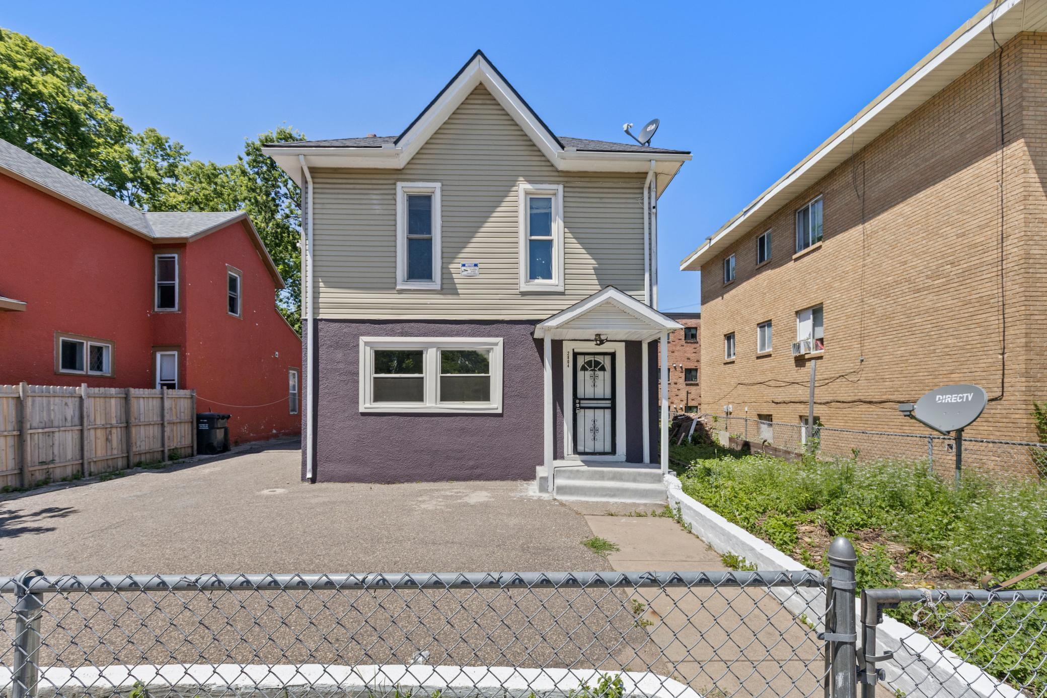 Beautifully renovated 3-bedroom, 2-bath home is move-in ready with modern updates throughout. Enjoy a spacious living room, a stylish and functional kitchen, and ample parking for up to 12 vehicles. Recent upgrades include new flooring, interior paint, cabinets, countertops, appliances, lighting, a new roof (2023), and more. A fresh concrete sidewalk adds the perfect finishing touch.