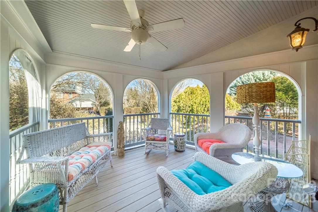 600 West Union Street