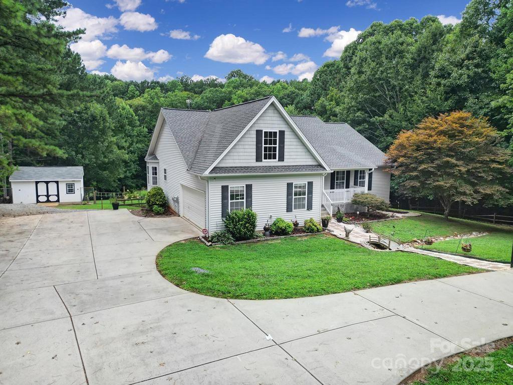 4394 Mountain Creek Road